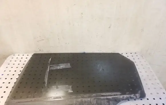 KIA Sorento Rear door window glass