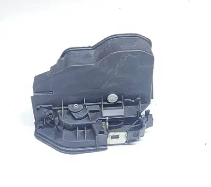 BMW 5 E60 E61 Rear door lock 7036171