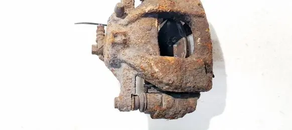Toyota Auris 150 Front brake caliper