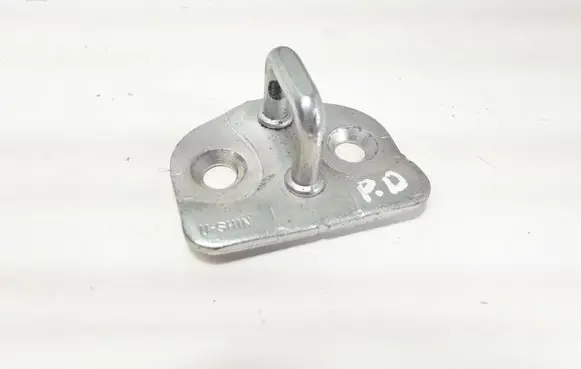 Suzuki SX4 Front door lock loop/hook striker 