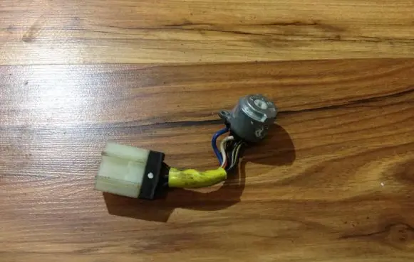 Nissan Almera Ignition lock contact 