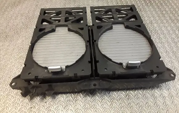 BMW 7 E65 E66 Cup holder 8223413