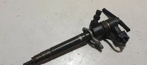 Volvo S80 Fuel injector 0445110