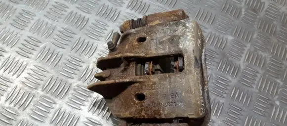 Mitsubishi Carisma Front brake caliper 32361124