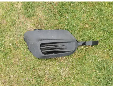 Opel Combo E Front bumper lower grill 9816778480 86942