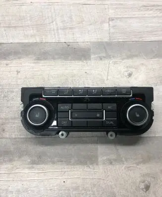 Volkswagen Jetta VI Climate control unit 5K0907044ES 5HB00974661 SW1112