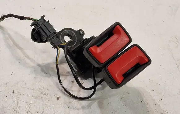 Skoda Superb B8 (3V) Middle seatbelt buckle (rear) 3V5857739A