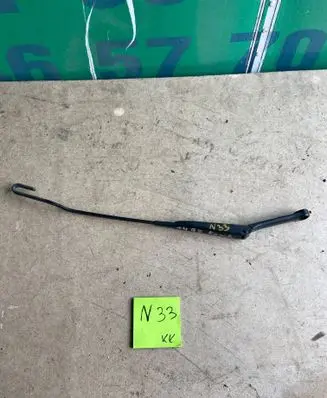 Audi A4 S4 B5 8D Front wiper blade arm 8D1955407A