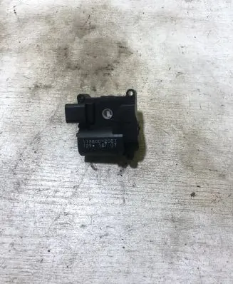Toyota Corolla Verso E121 Air flap motor/actuator 1138002051 12F07