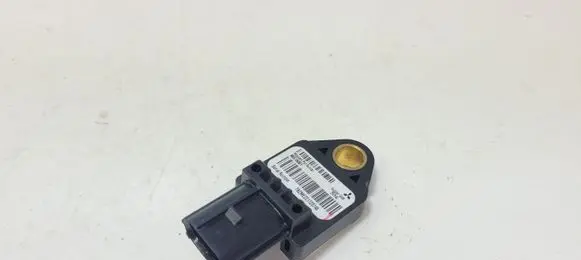 Mitsubishi Outlander Airbag deployment crash/impact sensor 8651A001
