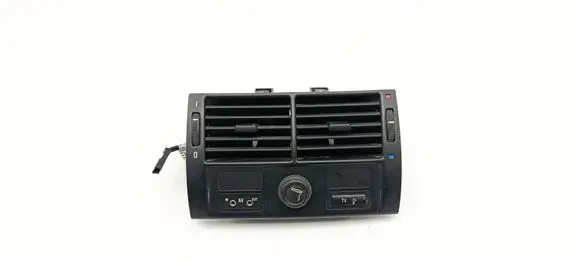 BMW X5 E53 Rear air vent grill 8409081