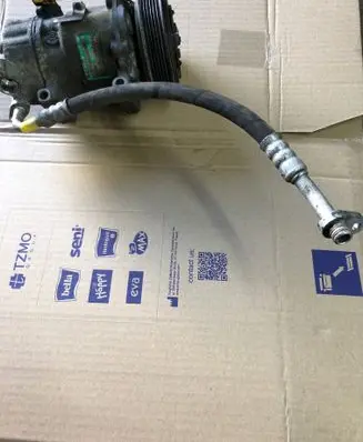 Peugeot 307 Air conditioning (A/C) compressor (pump) 9646273880