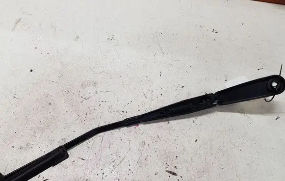 Volvo V70 Front wiper blade arm 31276003
