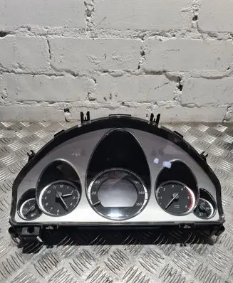 Mercedes-Benz E W212 Speedometer (instrument cluster) A2129001508