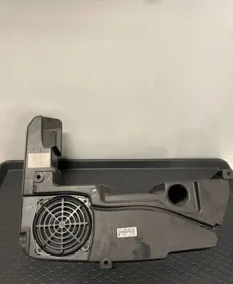 Audi A4 S4 B8 8K Subwoofer speaker 8t8035382