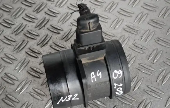 Audi A4 S4 B8 8K Mass air flow meter 03G906461C 0281002735 17680352