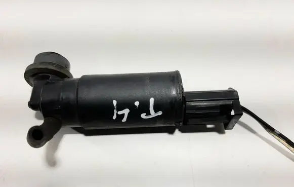 Honda CR-V Windscreen/windshield washer pump