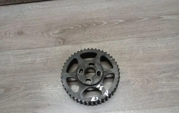 Volvo V70 Camshaft pulley/ VANOS 8631554