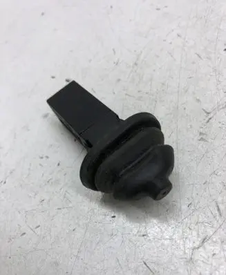 BMW X5 E70 Fuel tank opening switch 82289392