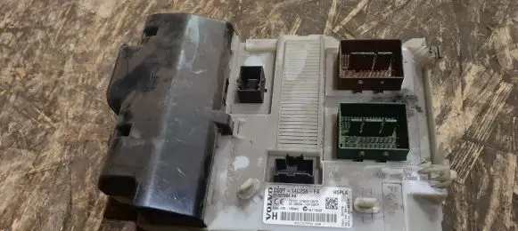 Volvo V70 Comfort/convenience module CG9T14C256FA 31327994AA