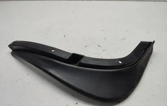 Skoda Octavia Mk2 (1Z) Rear mudguard 1Z0821821A