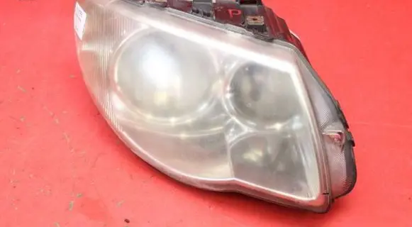 Chrysler Grand Voyager IV Headlight/headlamp 04857830AC