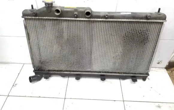 Subaru Legacy Coolant radiator 080515
