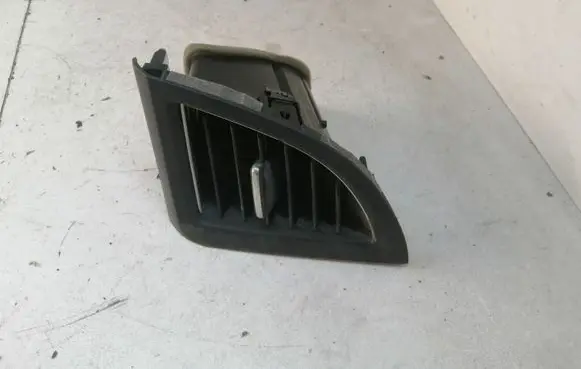 Honda CR-V Dashboard side air vent grill/cover trim 77610T0AA0 E9350011 NH167L