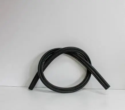 Volkswagen Jetta VII Engine compartment rubber 