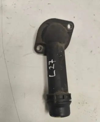 Audi A4 S4 B5 8D Engine coolant pipe/hose 038121121B
