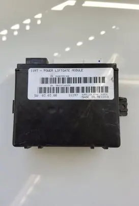 Chrysler Town u0026 Country V Tailgate/trunk control unit/module P68079913AB
