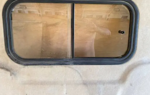Fiat Ducato Rear side window