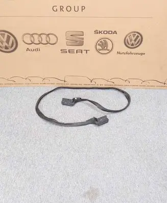 Audi A3 S3 8V Rubber seal front coupe door window 8V7825397
