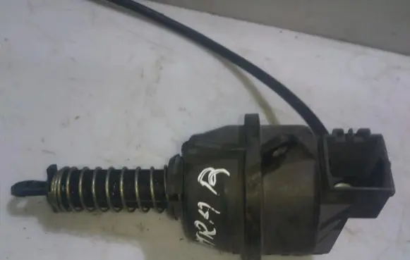 Opel Vectra B Central locking vacuum pump 652869L