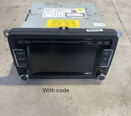 Volkswagen PASSAT CC Radio/CD/DVD/GPS head unit 3C8035195F