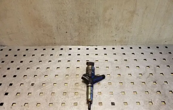 Subaru Outback Fuel injector 16613AA030