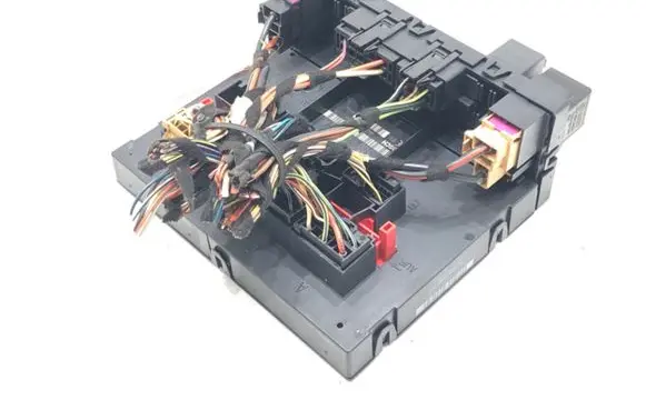 Volkswagen Tiguan Central body control module 3C0937049A