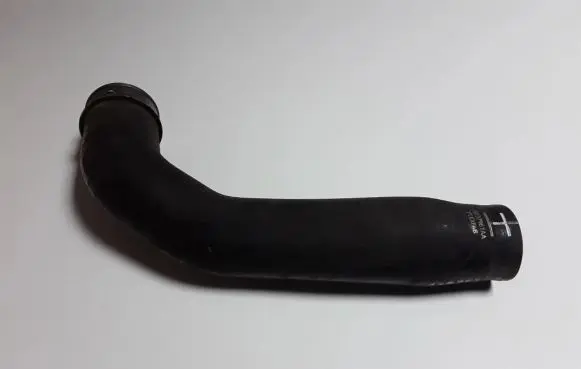 Jeep Grand Cherokee (WK) Intercooler hose/pipe 55037961AA