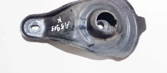 Toyota Avensis T270 Front coil spring rubber mount 