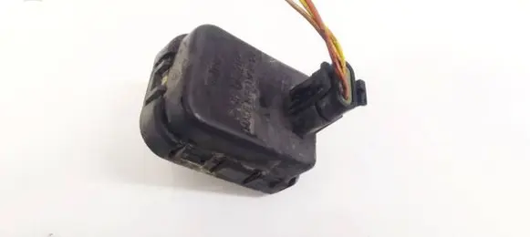 Opel Zafira A Headlight level adjustment motor 