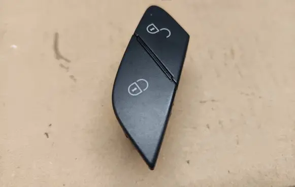 Mercedes-Benz ML W164 Central locking switch button A2518201010 03078060