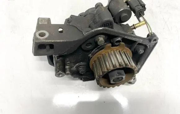 Ford Focus Fuel injection high pressure pump 9684778280