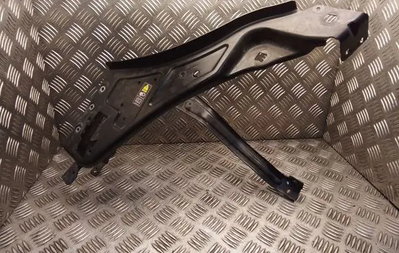 Mercedes-Benz E A207 Side radiator support slam panel A2076200372