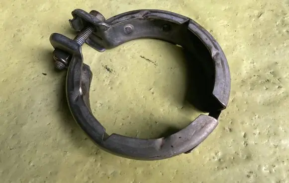 Mercedes-Benz B W245 Muffler pipe connector clamp A2034900441 2034900441