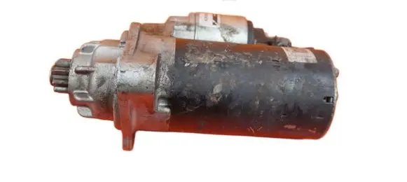 Volkswagen Touareg I Starter motor LRS01679 BAC