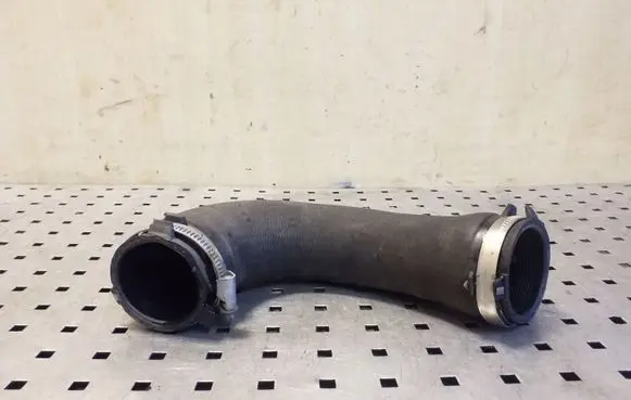 Audi A4 S4 B8 8K Intercooler hose/pipe 8K0145709H