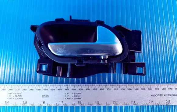 Peugeot 208 Front door interior handle 96605253VV 303965