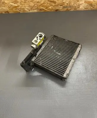 Volvo V70 Air conditioning (A/C) radiator (interior) 7023949 326521 R134A