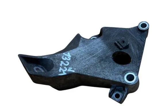 BMW 3 E92 E93 Engine mounting bracket 22116775041 6775041 59280110