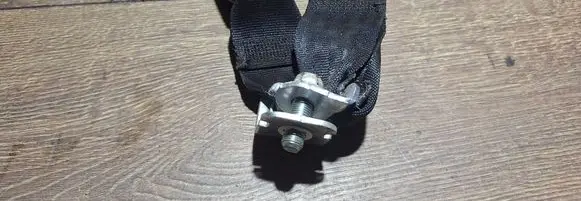 Subaru Impreza II Front seatbelt buckle